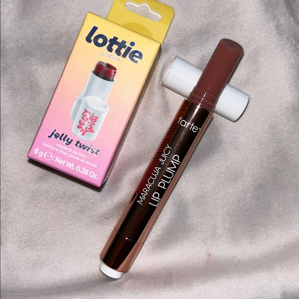 Tarte plumping lips & Lottie cheek tint